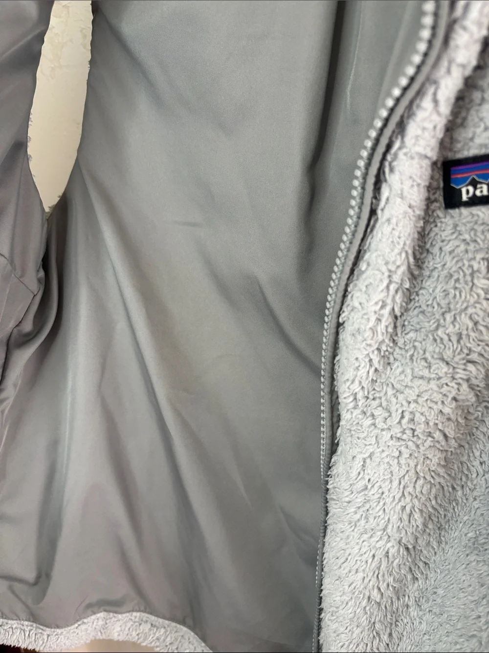 Patagonia Light Gray Fleece Vest with Logo - Picture 7 of 9